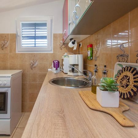 Apartmani Alaga B Tribalj Εξωτερικό φωτογραφία